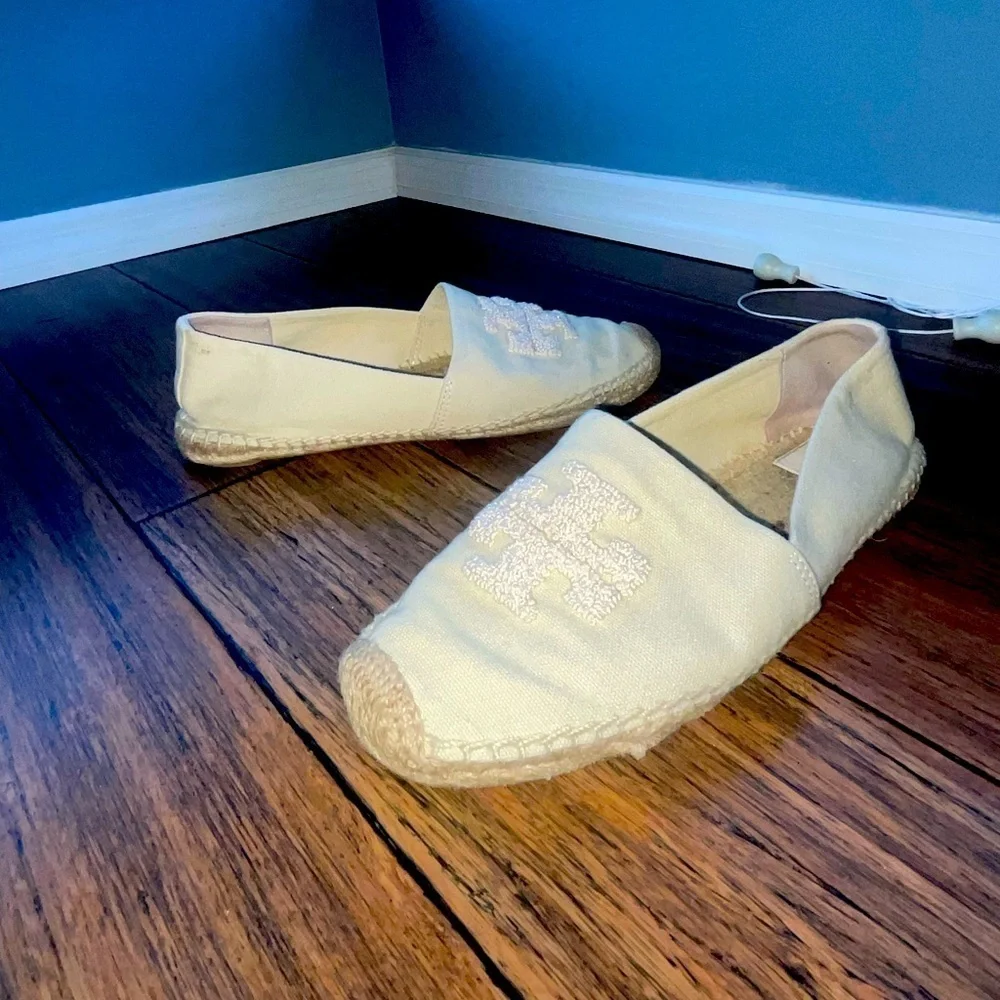 Cream Tory Burch Espadrilles miller flat logo loafers